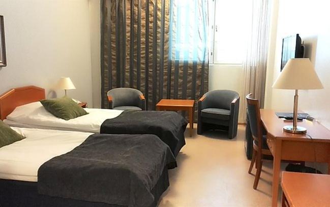 Hotelli Raahen Hovi Zewnętrze zdjęcie