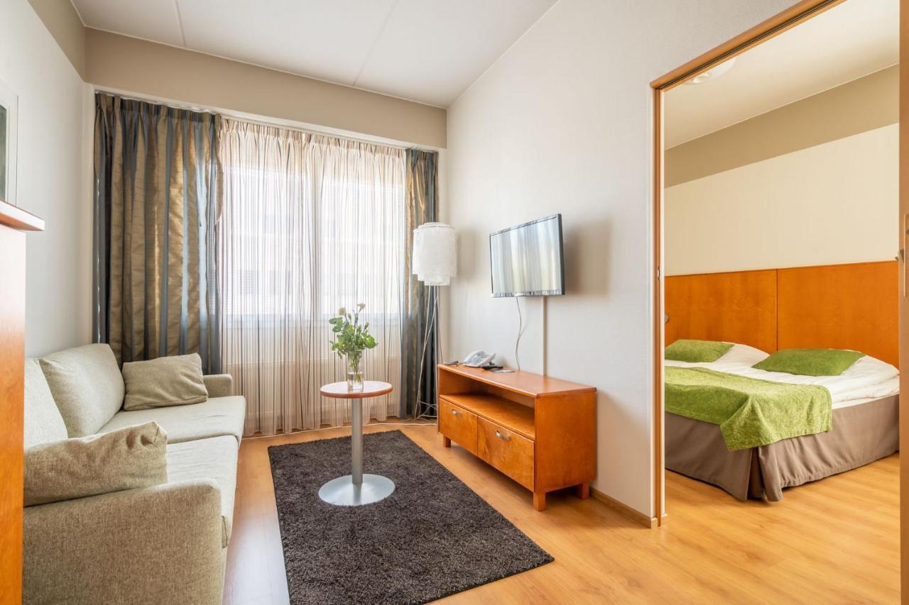 Hotelli Raahen Hovi Zewnętrze zdjęcie