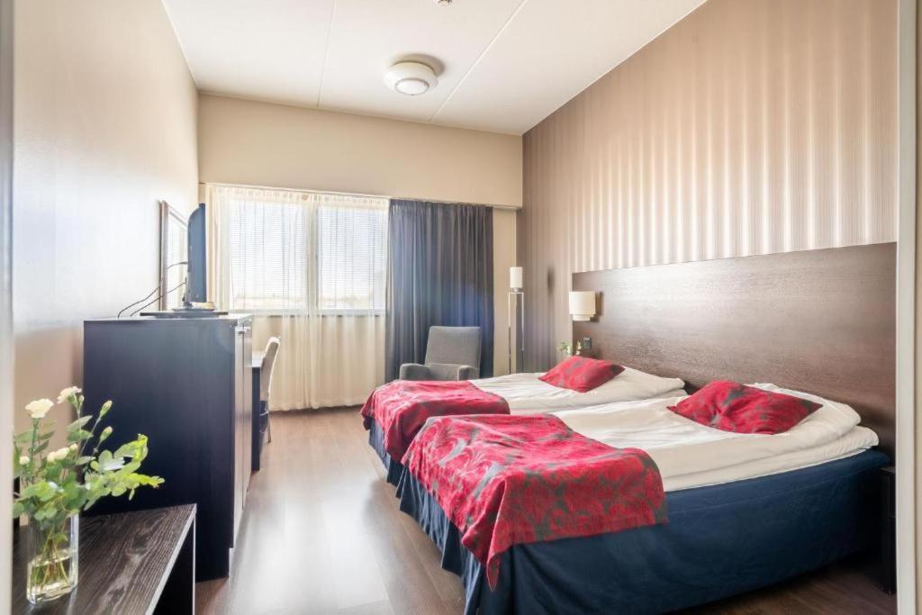 Hotelli Raahen Hovi Zewnętrze zdjęcie